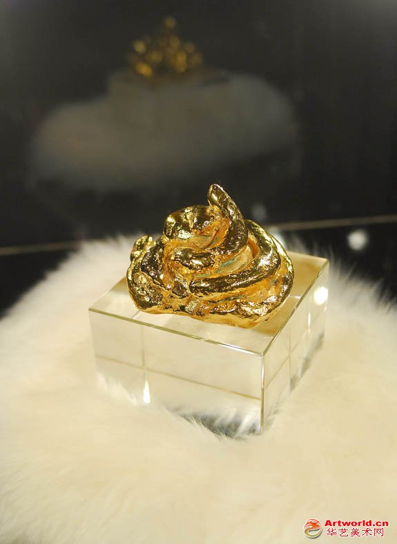 房圣易作品“一毛钱金币”