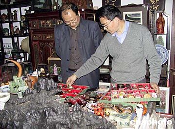 上海古玩市场成交量减少