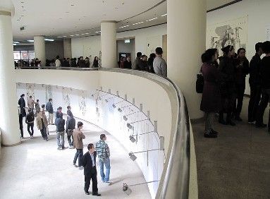 美术馆免费开放面临“四难题”