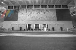 中国国家博物馆本月底部分开放 油画变浮雕