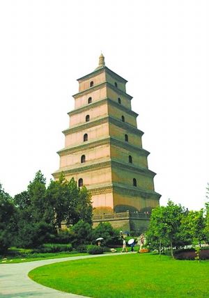 保管所负责人称大雁塔倾斜承载游客登塔没问题