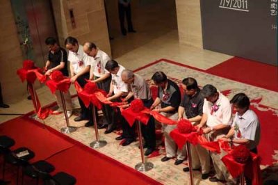 “图像·历史·存在”：泰康15周年收藏展揭开面