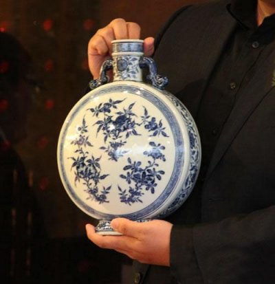 华辰秋拍呈献数件流传有绪明清官窑精品