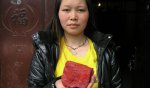 旬阳鸡血石价涨8倍 卖苦力矿工比矿主还富有