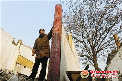 　南锣鼓巷秦老胡同37号院，北屋5间房子已被拆除3间。文保人士调查称，37号院才是市级文保单位“绮园花园”的主体。