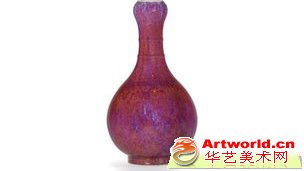 中国古董花瓶以337,250英镑由中国一个收藏家所买下