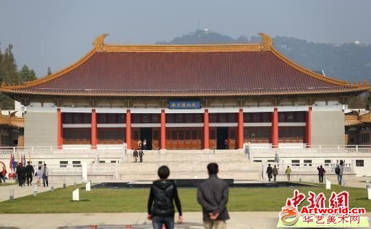 6日，南京博物院在历时4年的二期工程扩建后全面开放。 泱波 摄